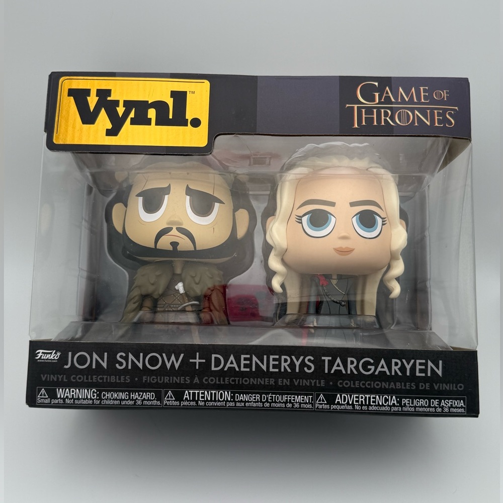 Funko Vynl Game of Thrones Figures Jon Snow and Daenerys Targaryen.